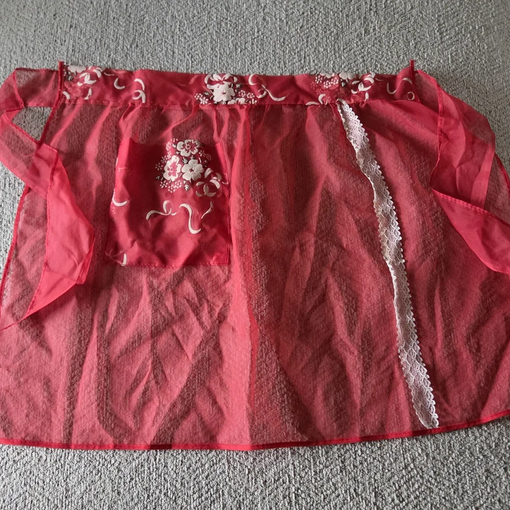 Vintage Red Sheer Hostess Apron – Retro Kitchen Glam With Floral Pocket